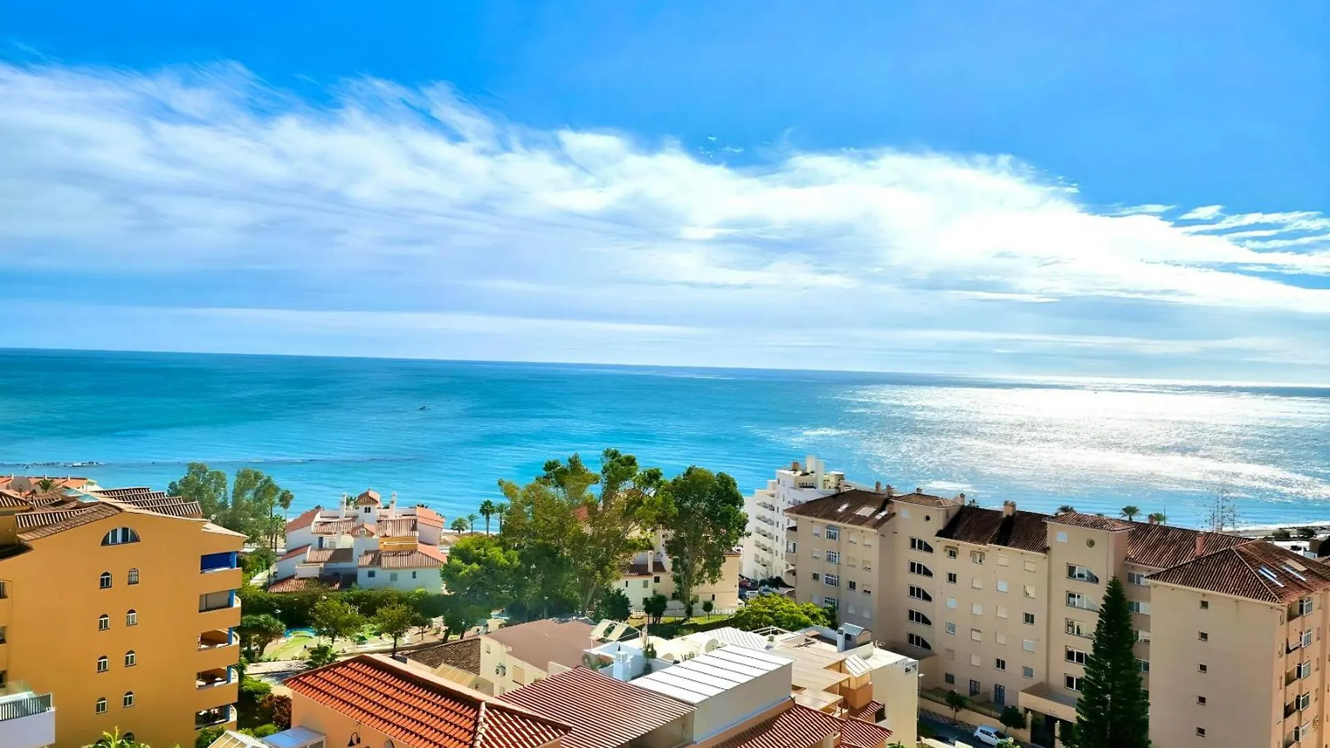 Pleasant Studio With Sea View In Benalmadena 30 M² Pool 0*,  España